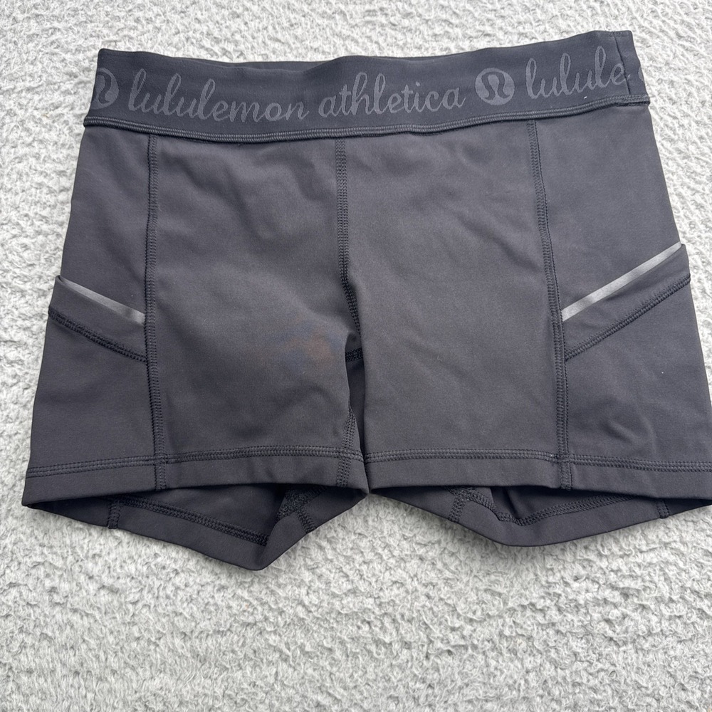 Lululemon Running Shorts Womens 6 Black Excellent Compression Athletic 3" Inseam